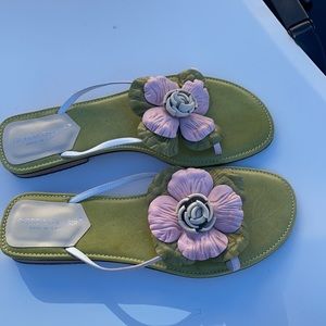 GIORGIA GALASSI GREEN LEATHER FLATS WITH LEATHER PINK FLOWERS Made in Italy 40